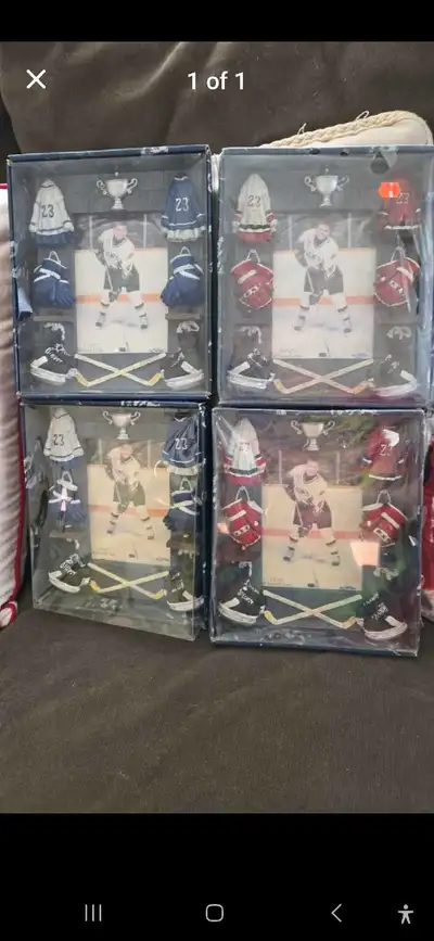 4 photo frames, View more