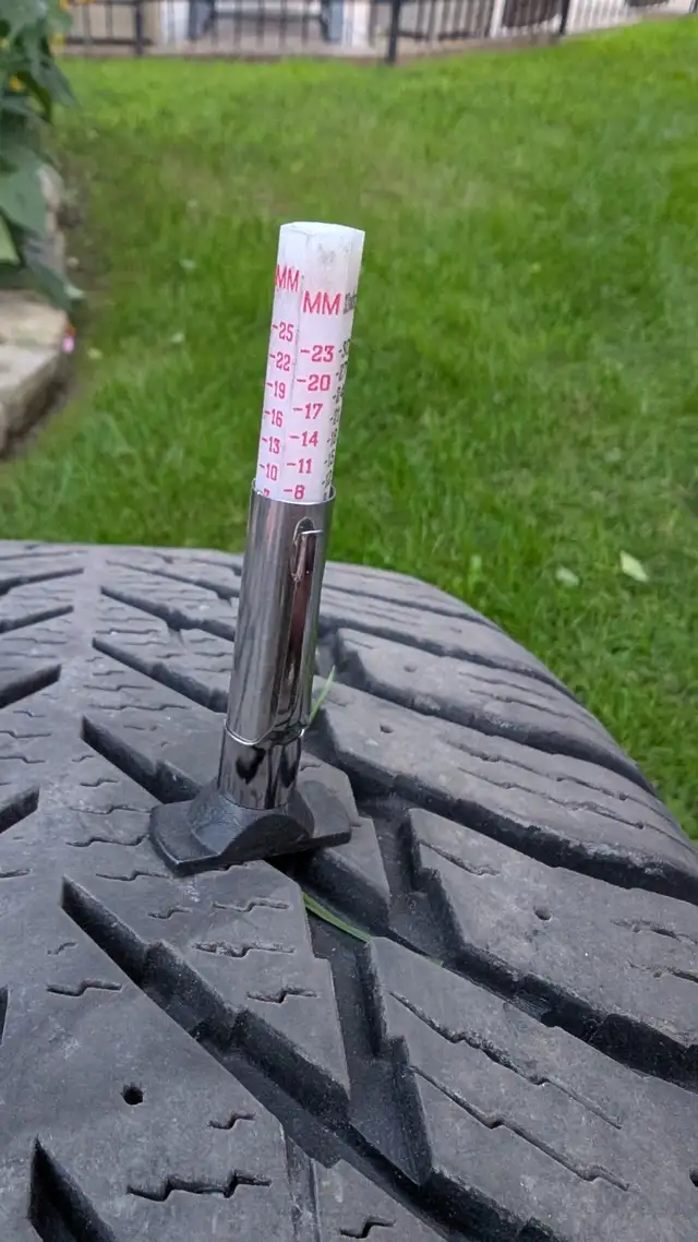 Nokian Hakkapeliitta 10 SUV winter tires on rims – 225/55R18 in Tires & Rims in City of Montréal - Image 7