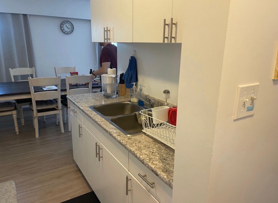 room for rent 5
