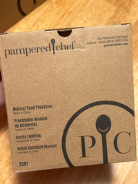 Pampered Chef Manual Food Processor + Lid