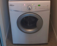 Washer 24" frontload whirlpool, *&gt;