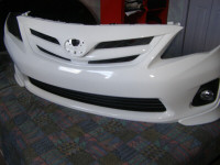 NEUF Blanc #040 Toyota Corolla "S"  2011- 2013 Bumper COMPLETE