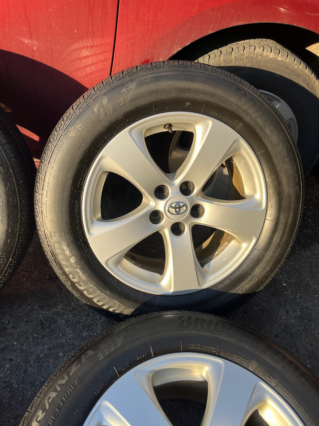 Toyota Rav4/Sienna All Season Tires on Rim 235 60 R17 in Tires & Rims in Mississauga / Peel Region - Image 4