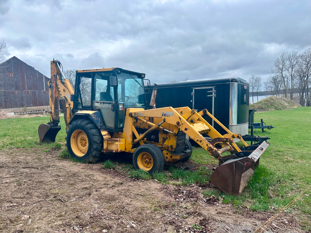 1992 Massey Ferguson Backhoe in Heavy Equipment in Belleville