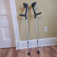 CRUTCHES  lightweight,adjustable