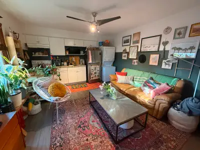 1-Bedroom Unit in Welland Triplex - Beautiful Neighbourhood
