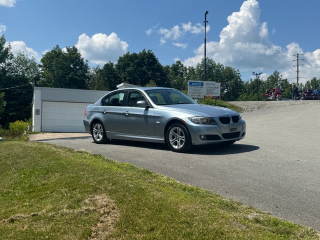 2009 BMW 323i
