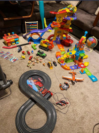 ($800) Huge set of toys, carpet/rug, nightstand, puzzles etc