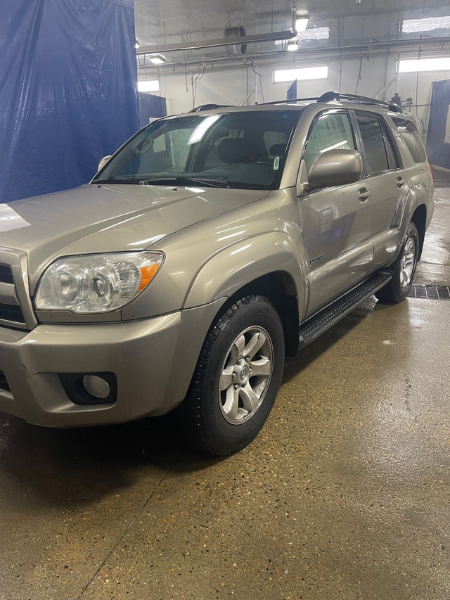 2006 Toyota 4Runner  in Cars & Trucks in Edmonton - Image 3