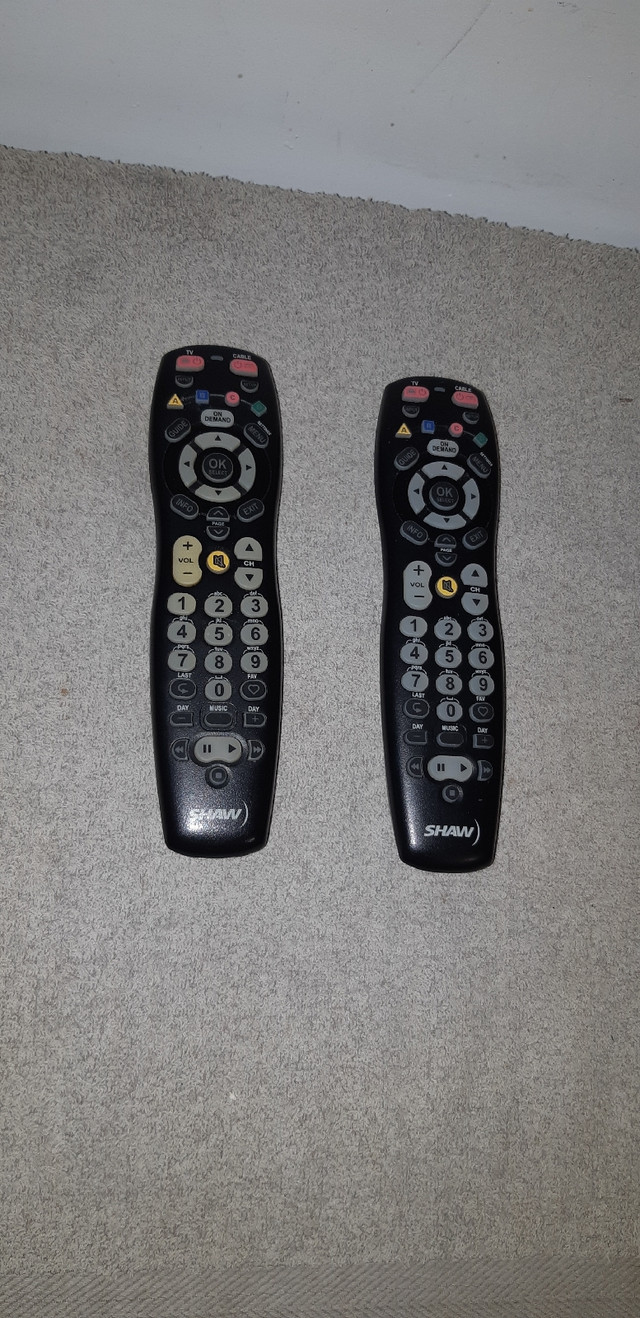 Universal TV remote  in Video & TV Accessories in Red Deer