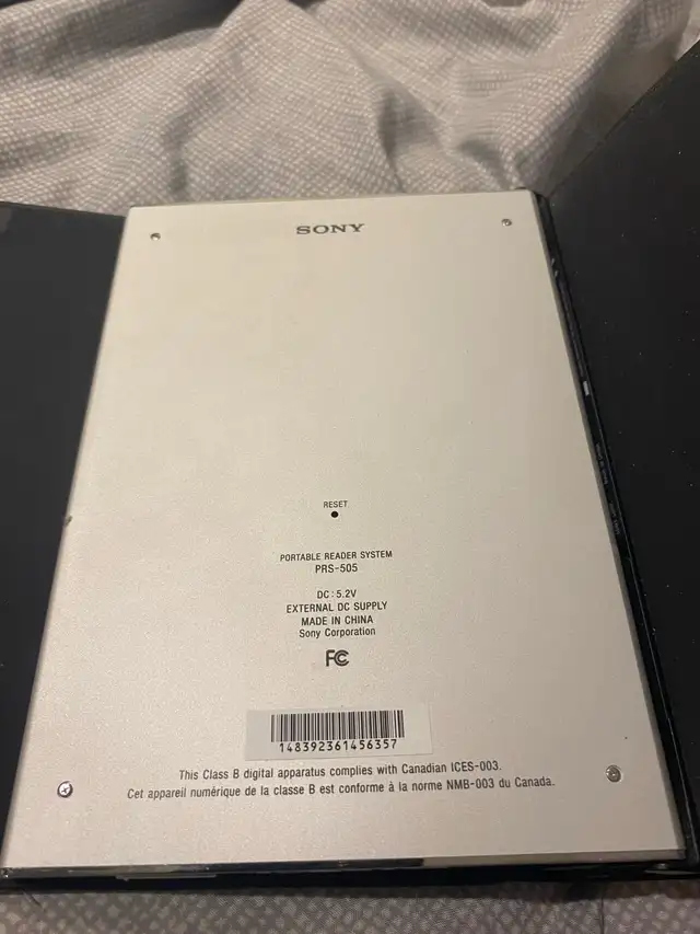 SONY PRS 505 Portable Reader AS IS  in General Electronics in Oakville / Halton Region - Image 3