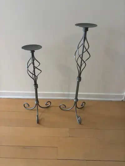 PARTYLITE Grand Pillar Candle Stands - Bougeoirs à Pilier, View more