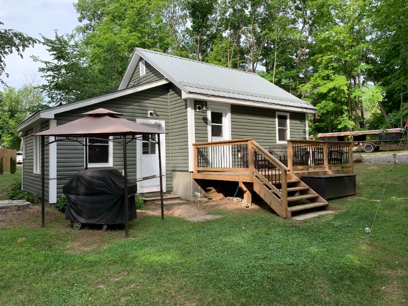 DEVIL LODGE EAST HOUSE Weekly Cottage Rental Short Term Rentals