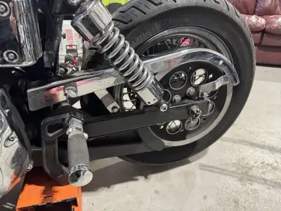 Lots of parts for a 2002 dyna Also have a full part out for a 1999 dyna and 2000 bagger Several engi...