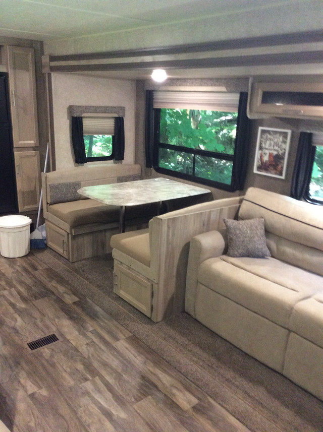 2019 Coachmen Catalina Trailer in Travel Trailers & Campers in North Bay - Image 4