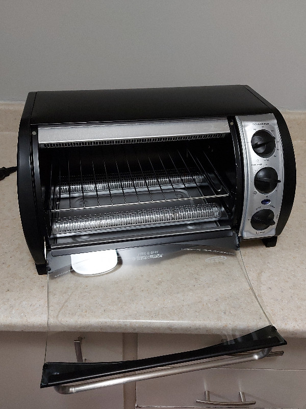 Toaster Oven in Toasters & Toaster Ovens in Kingston - Image 2