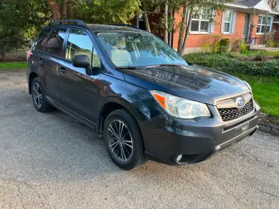 Single owner since new, purchased new in Quebec. Dealer maintained with maintenance records availabl...