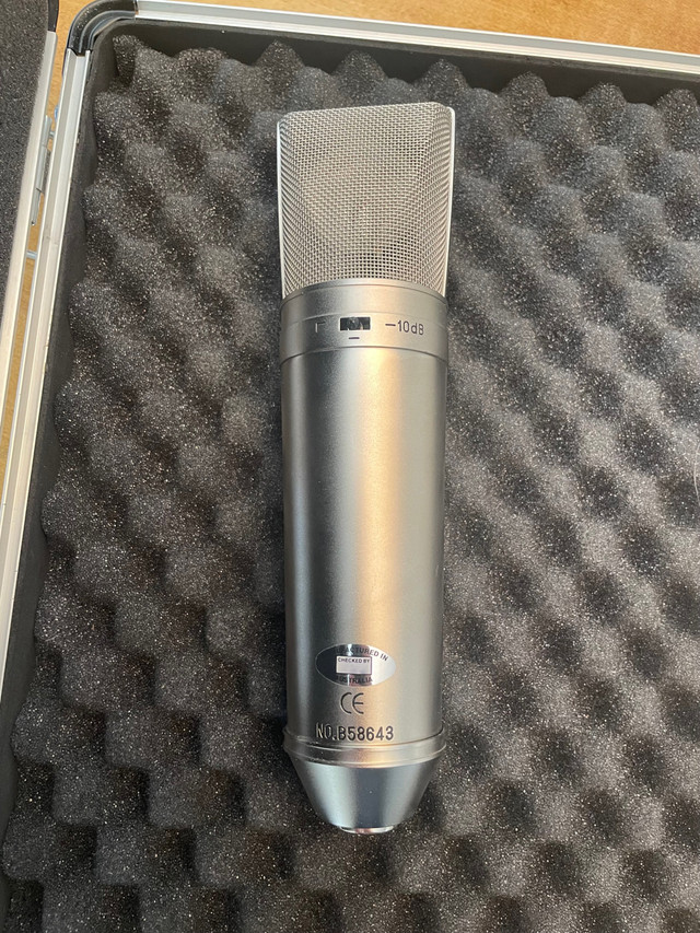 Røde NT2 Large Diaphragm Studio Condensor Microphone in Pro Audio & Recording Equipment in Calgary - Image 3