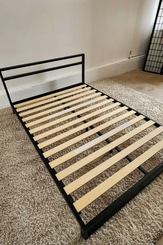 FREE DELIVERY Excellent Condition Double/Full/Standard Size Bed in Beds & Mattresses in Vancouver - Image 5