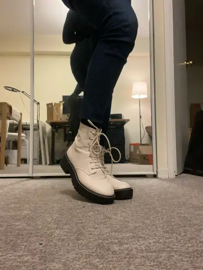 White Combat Boots – Size 40 / 9 – Like New, View more