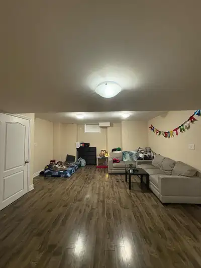 1 Bedroom 1 Bathtoom Basement in Brampton for rent.