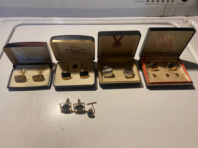 Vintage Cuff Links in Jewellery & Watches in North Bay