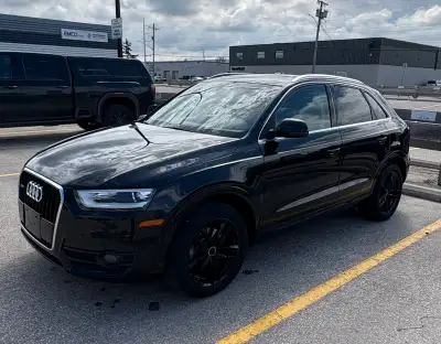 2015 Audi Q3 Technik AWD 104,500 KMs Fresh safety & fresh oil change $15,950 (price firm) Private sa...