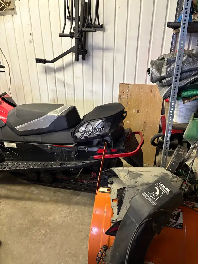 Skidoo GSX 900 ace le 2014 in Snowmobiles in Drummondville - Image 6