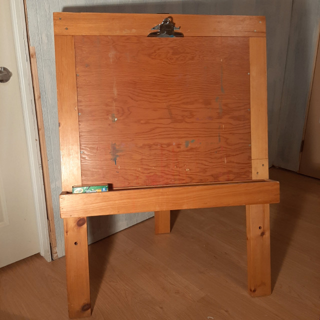 children's wood easel 34" wide by 48" high in Toys & Games in Oshawa / Durham Region