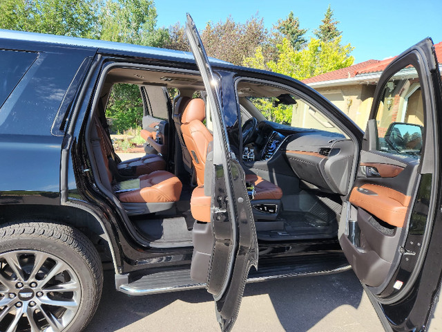 2020 Cadillac Escalade Premium Luxury in Cars & Trucks in Calgary - Image 4