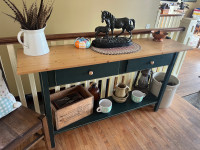 Country style sofa/hall table
