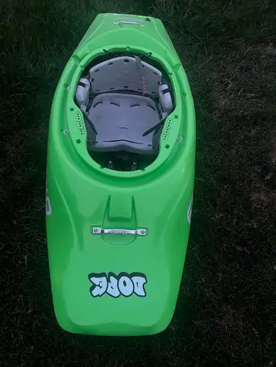 Fluid Dope Whitewater Kayak – Lightly Used, Wave Crusher! Selling my Fluid Dope whitewater kayak – a...