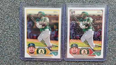 2 cartes de baseball variées Oakland Athletics Shea Langeliers, View more