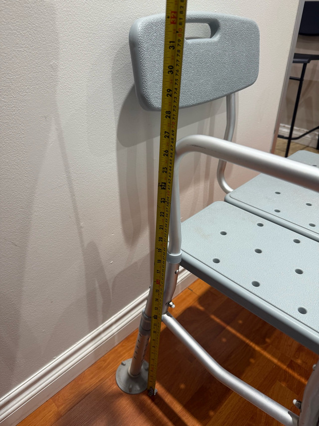 Adjustable Bath/Shower Chair with Backrest in Health & Special Needs in City of Toronto - Image 4