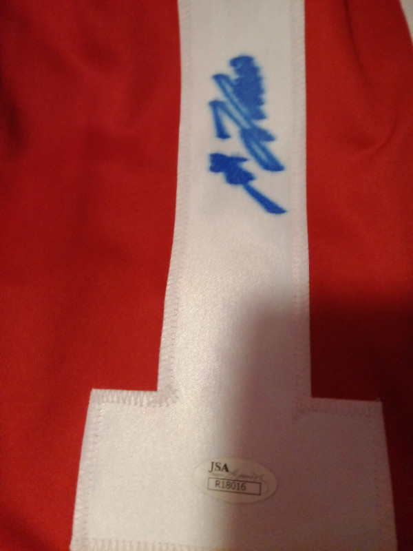 Autographed Team Canada Jersey signed by yFleur with COA in Arts & Collectibles in Sudbury - Image 2