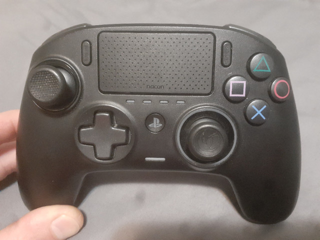 Playstation 4 Pro Controller 3 in Sony Playstation 4 in St. Catharines