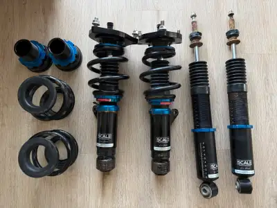 Suspension Scale Low version À été uniquement sur un Civic SI 2020 pendant 1 an Jamais eu de problèm...