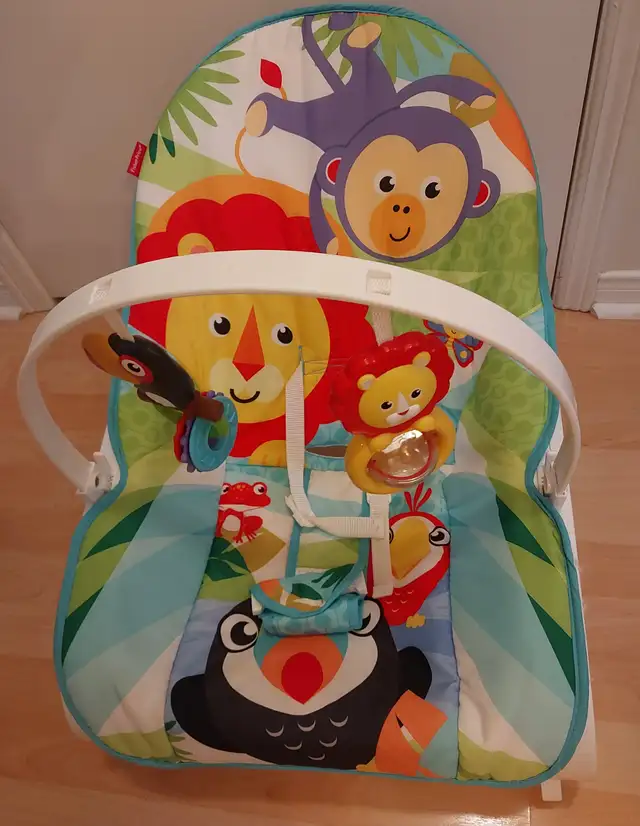 Fisher Price Infant to Toddler Rocker Bouncer , Batteries includ in Playpens, Swings & Saucers in Oakville / Halton Region - Image 6