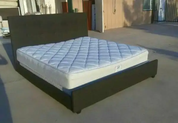 King Size Mattress For Sale. FREE DELIVERY! in Arts & Collectibles in St. Albert - Image 2