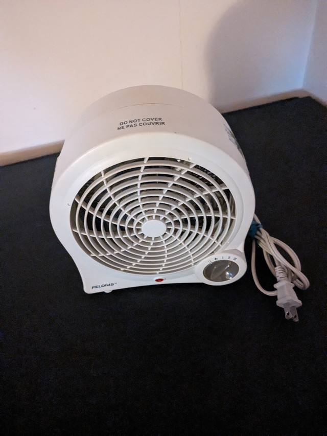 Chauffette ventilateur 3 intensités dans Foyers & bois de Chauffage  à Ouest de l’Île