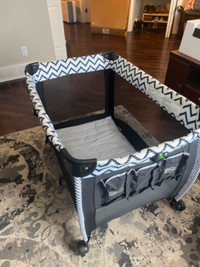 Safety First Play pen