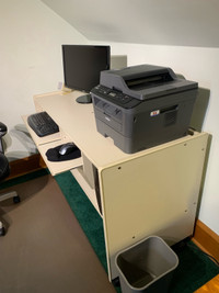 Multi-tasking Office Computer Desk in Excellent Condition