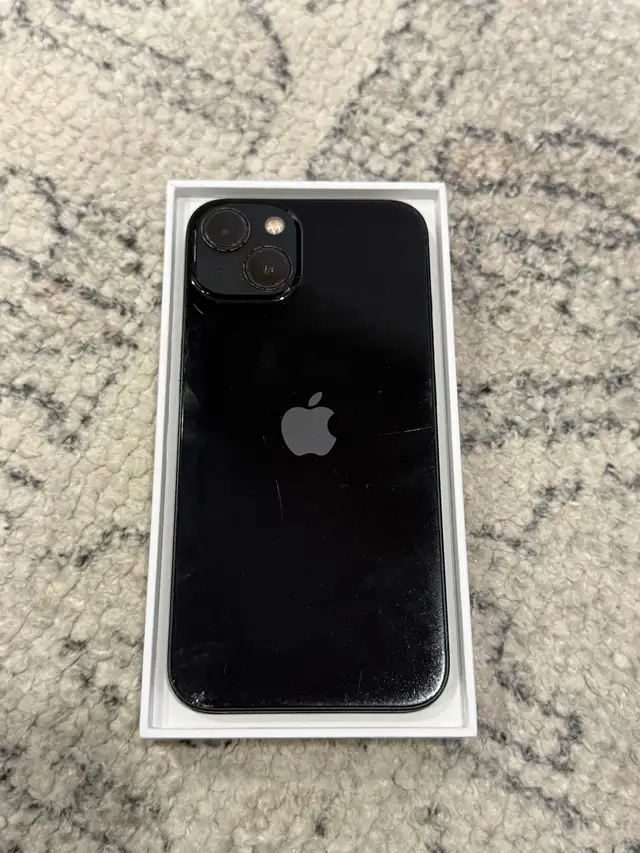 Iphone 13 in Cell Phones in London - Image 4