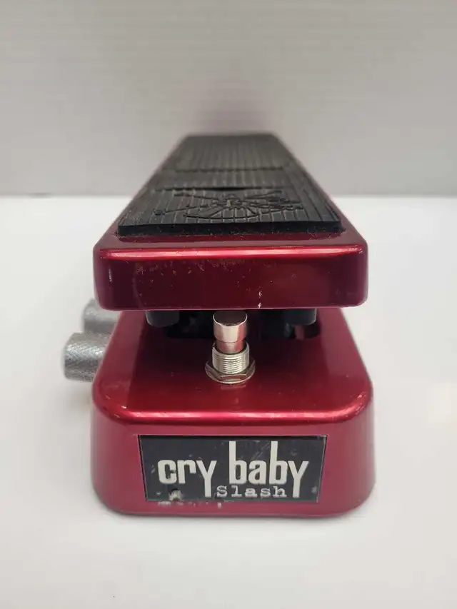 Crybaby Slash Wah Guitar Pedal  in Amps & Pedals in City of Toronto - Image 6