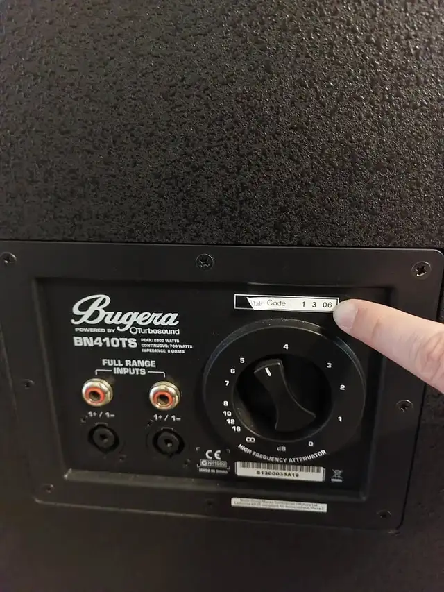 Bass amp head - Traynor Dynablock 400W in Amps & Pedals in St. Albert - Image 5