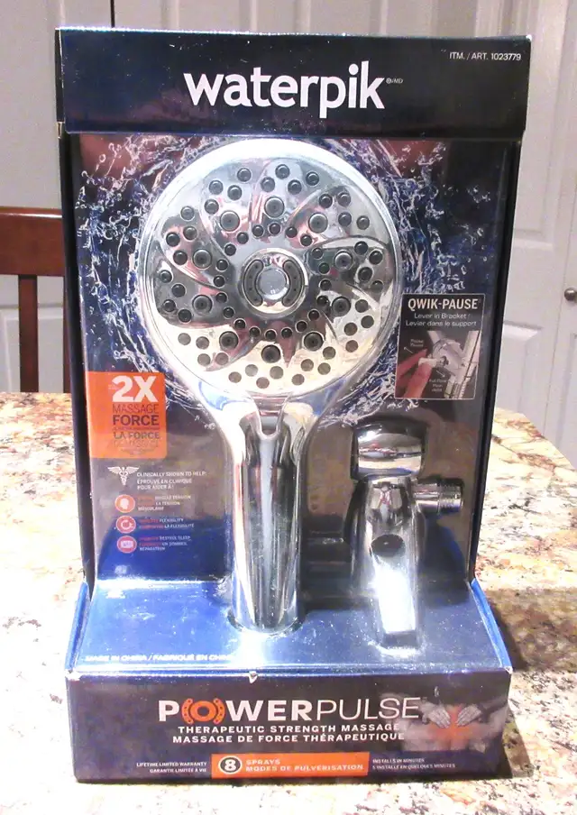 Waterpik Powerpulse Therapeutic 8 Spray Shower Head. NEW IN BOX. in Bathwares in Kelowna - Image 2