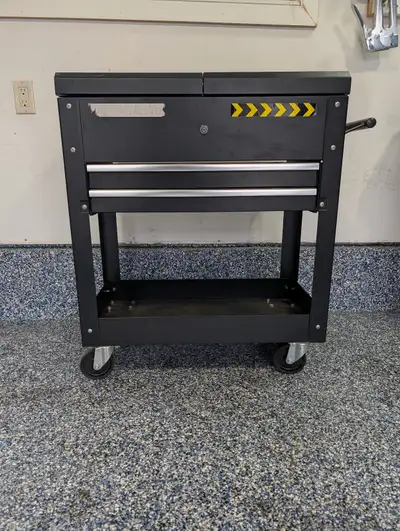 Keep your tools organized and close at hand with the Split Top, 2-Drawer Mechanics Tool Cart. Design...