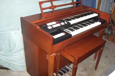 1950S LOWREY DOUBLE KEYBOARD ELECTRIC  ORGAN TUBE TYPE, View more