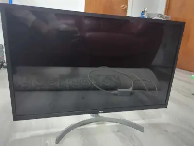 32" LG Monitor , View more