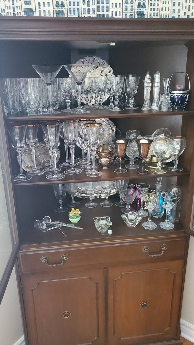 Matching Buffet Hutch and Corner Hutch Hutches & Display